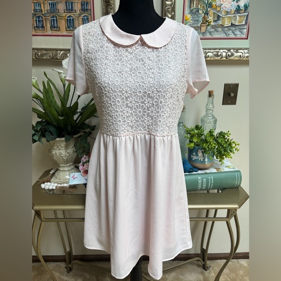 VTG FOREVER 21 BABYDOLL STYLE LIGHT PINK LACE FLORAL OVERLAY Y2K MINI DRESS SZ L - Picture 1 of 12
